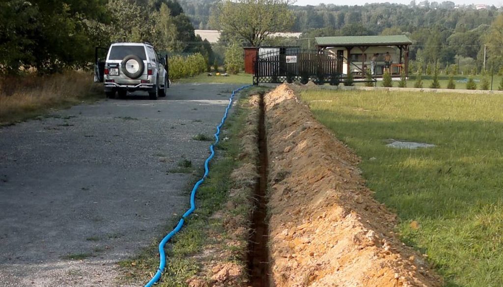 Przyłącza elektryczne, gazu i wody